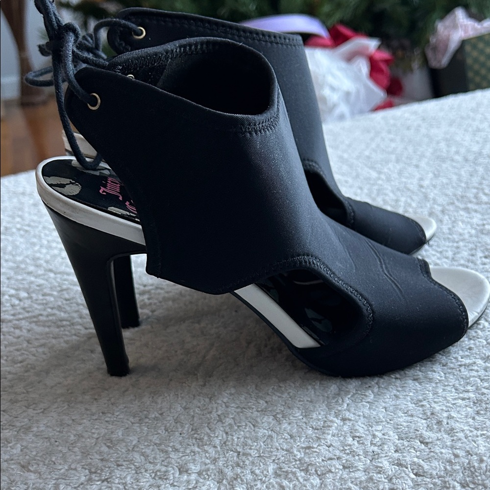 Juicy Couture Black and White Heeled Sandals - Picture 2 of 7